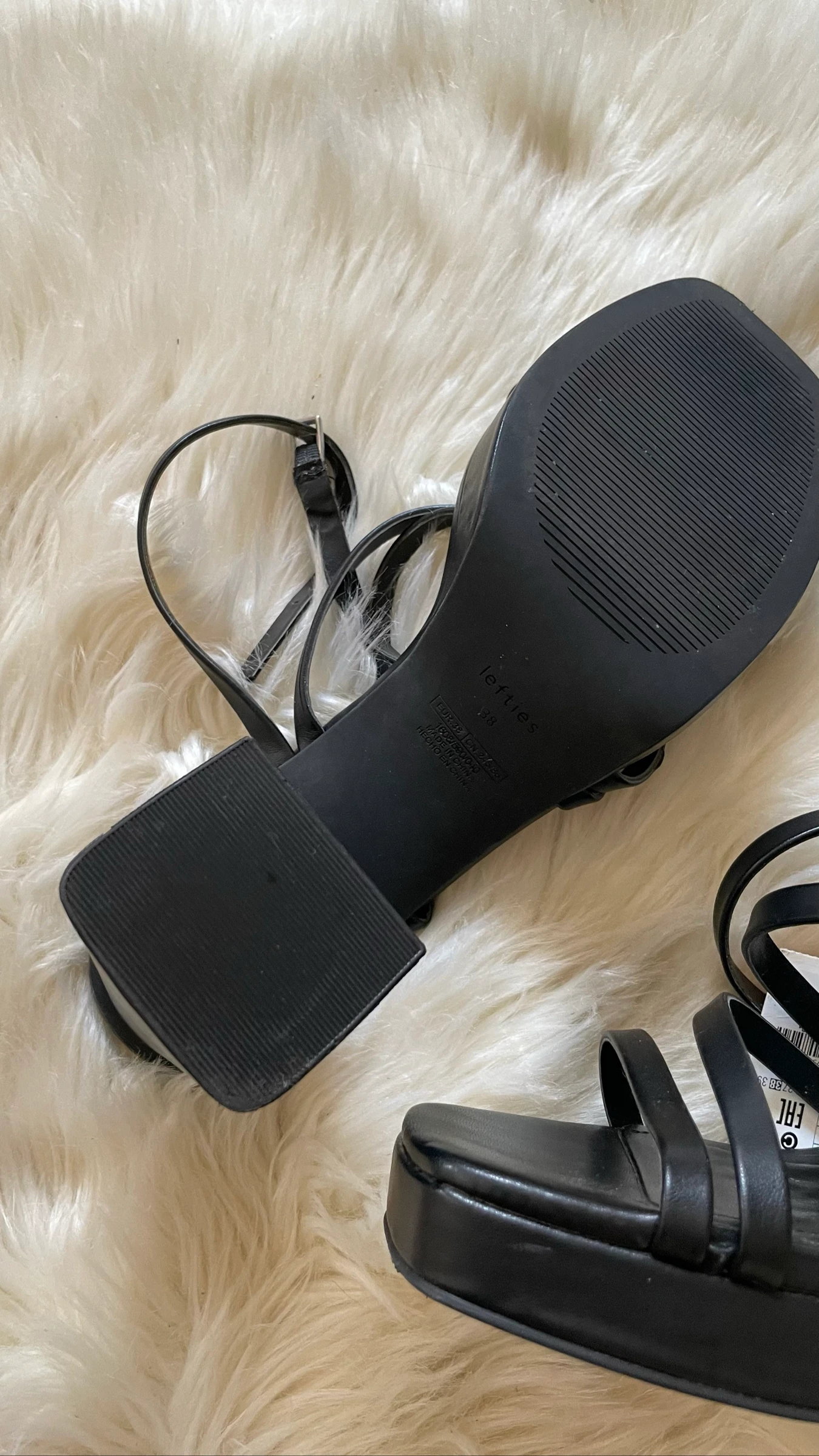 Zwarte sandalen met hoge hak – photo 2